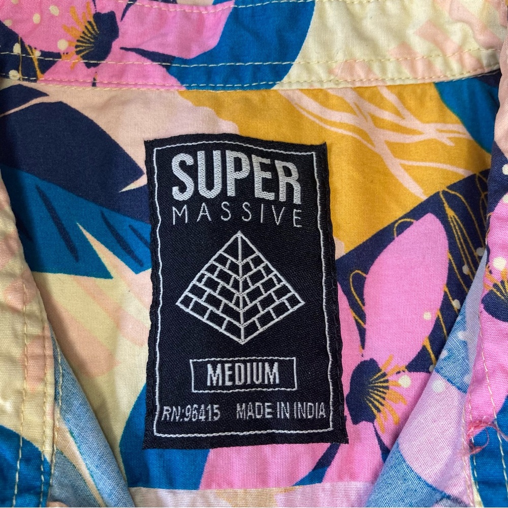 Super Massive / tropical button down shirt - Picture 5 of 7